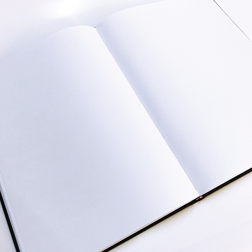 Geöffnete Hardcover-Bindung